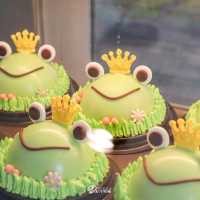 The Frog Prince Cafe & Eatery  🐸👑
คาเฟ่สวย อาหารอร่อย กิจกรรมเพียบ ✨
 