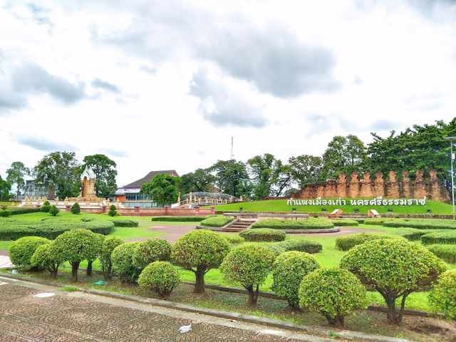 กำแพงเมืองเก่านครศรีธรรมราช