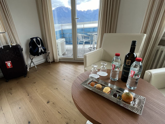 Panoramic Room at 16th with Lake Geneva View