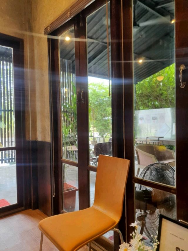 🐶Black Dog Cafe 