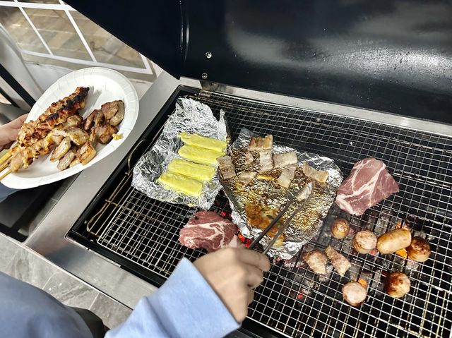 호텔에 찜질방, 야외노천탕, 히노끼탕, 바베큐장이 있다구..?