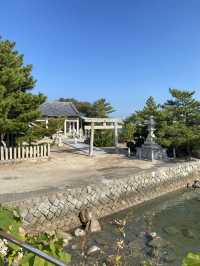 淡路島洲本の海岸に建つ住吉神社