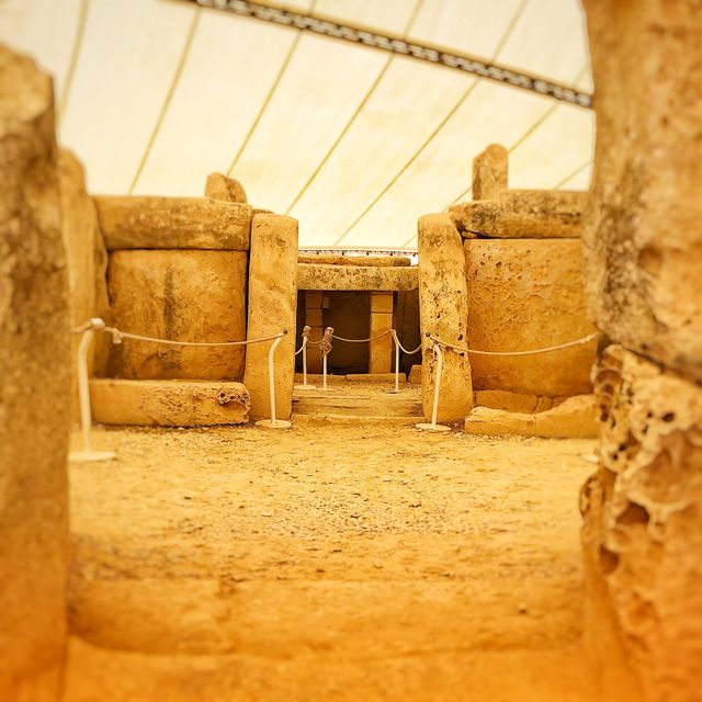古代の巨石神殿ハジャールイム神殿