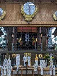 繁華街、唯一の神社【錦天満宮】の梅の花は、まだ八分咲きだけど綺麗だった