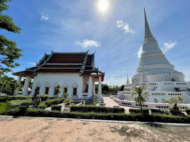 Iconic Attraction for Thai Buddhist