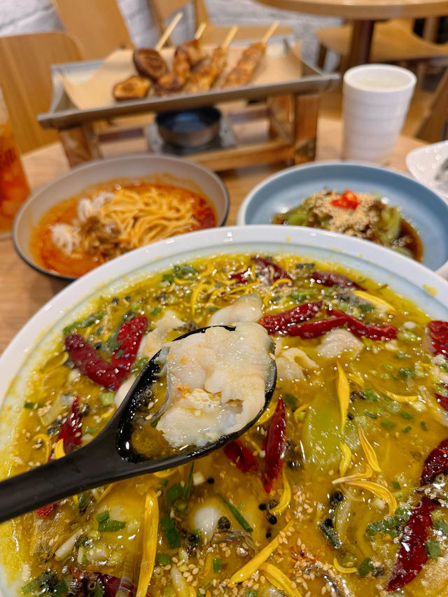 平民川菜酸菜魚｜銅鑼灣漁稼🐟