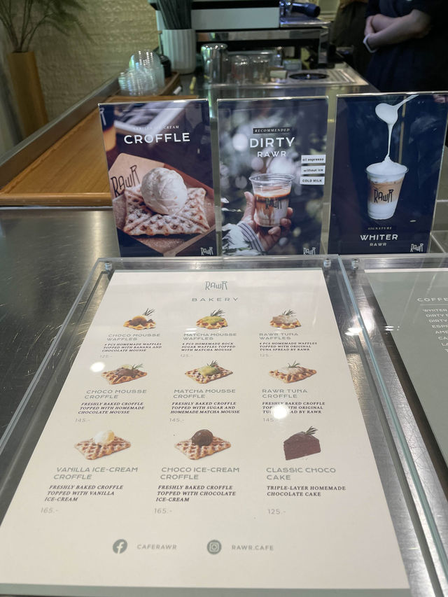 🌿 曼谷｜城市綠洲RAWR咖啡店☕️🌿