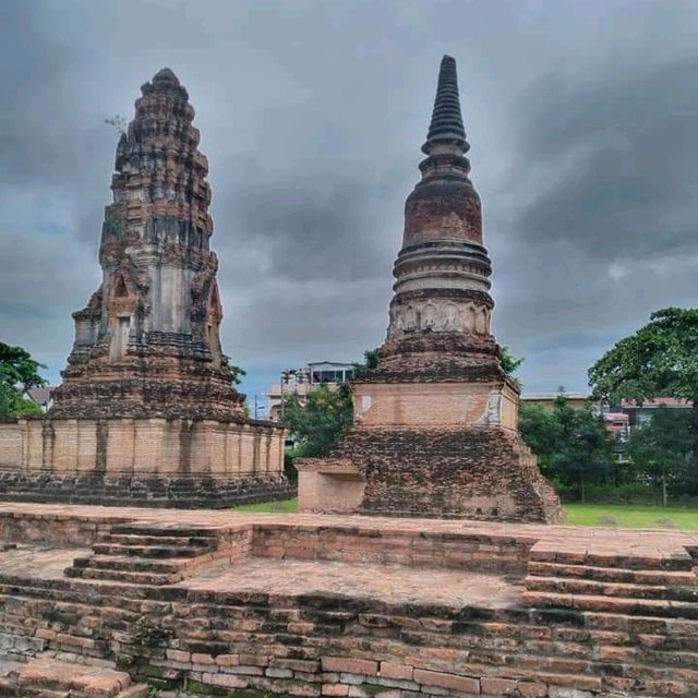 ชมป่าเจดีย์ที่วัดพระศรีรัตนมหาธาตุ ลพบุรี