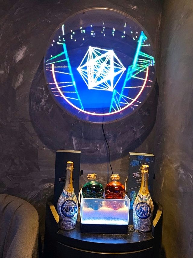 全港獨有的水母酒吧餐廳