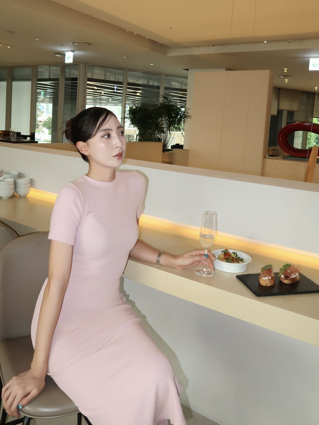 영국 왕실 샴페인을 무제한으로! 서울 강남 안다즈 호텔 조각보