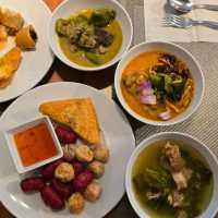 🥢🍽 บุฟเฟ่ต์ข้าวแกงโรงแรมหรู 99 บาท‼️