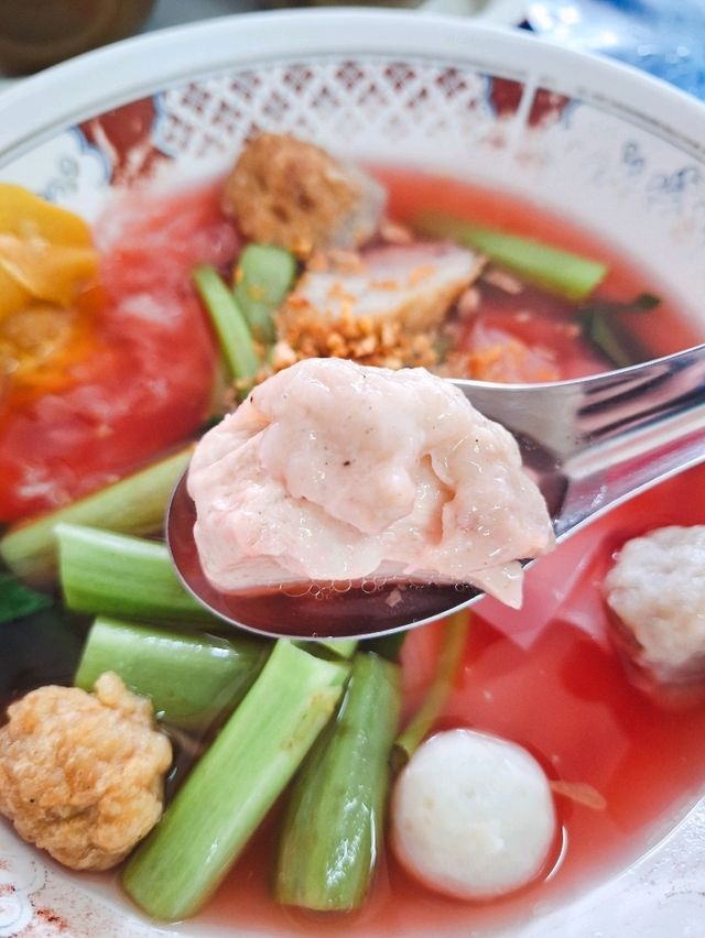 ก๋วยเตี๋ยวแคะเจ้าเก่าเมืองขอนแก่น 🍜