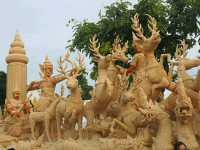 ต้นเทียนพรรษา  ..วัดแจ้ง  อุบลราชธานี