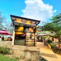 🇲🇾Outside by sideways coffee station