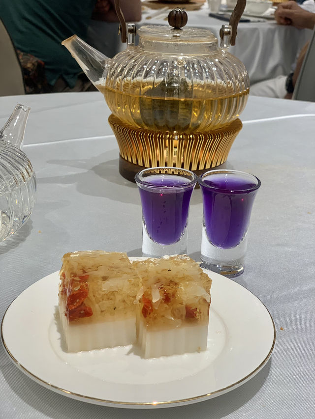  銅鑼灣紫色💜裝修風格中菜🥢🫖