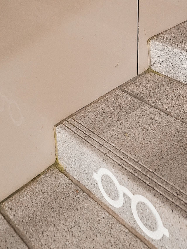📍めがねストリート