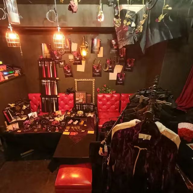 ヴァンパイアに会えるバー✨Cafe&BAR ヴァンパイアサイド