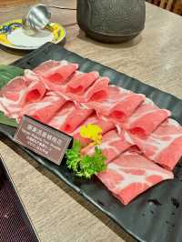 玩完「小格格」變身，再嘆中國風火鍋