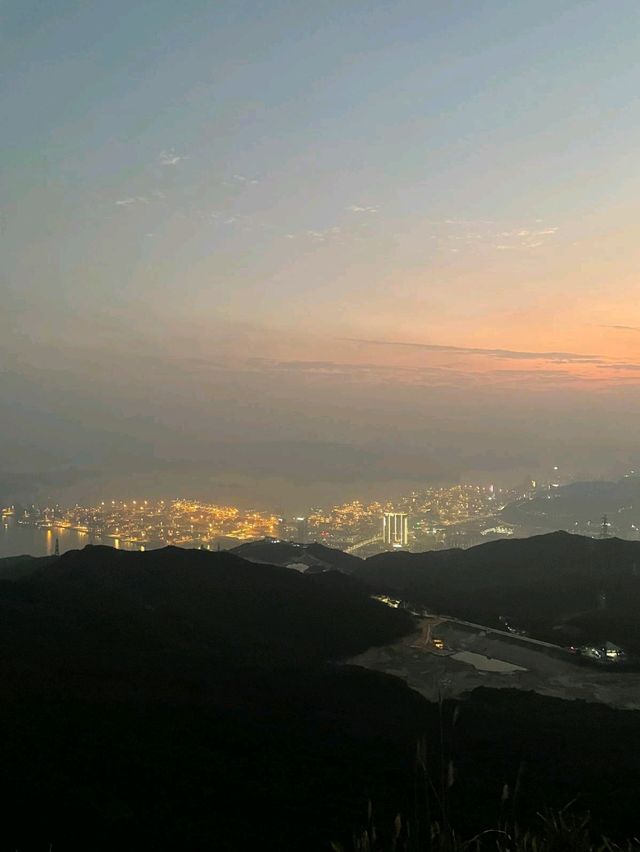 【梅沙尖行山】11.2公里挑戰你的膝蓋，準備好上樓梯