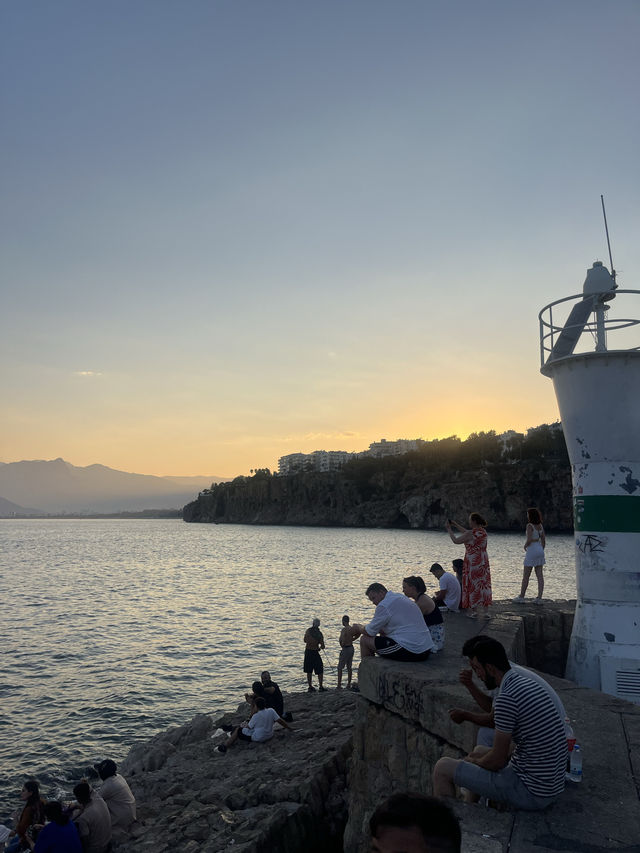 最舒服的安塔利亞老城海濱港口：卡萊奇🇹🇷🌊🌅