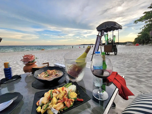 Samed Grand View Resort ที่พักติดทะเลเกาะเสม็ด