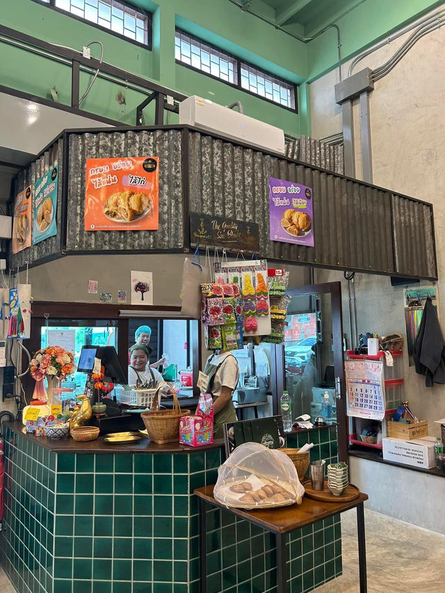 เจริญกรุง ก๋วยเตี๋ยวเรือ 🍜🥩🥢 