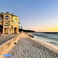 Golden Hour Bliss: Cottesloe's Breathtaking Sunset