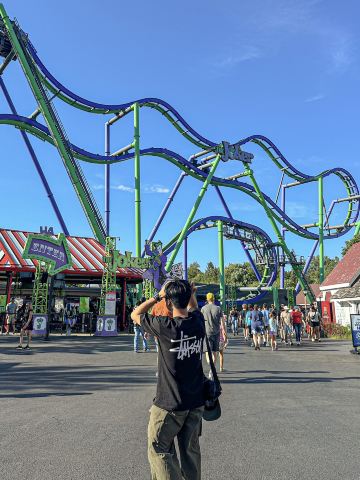 芝加哥六旗，被譽為雲霄飛車聖地🎢