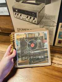 A Retro New Year Gathering Full of Sweet Moments