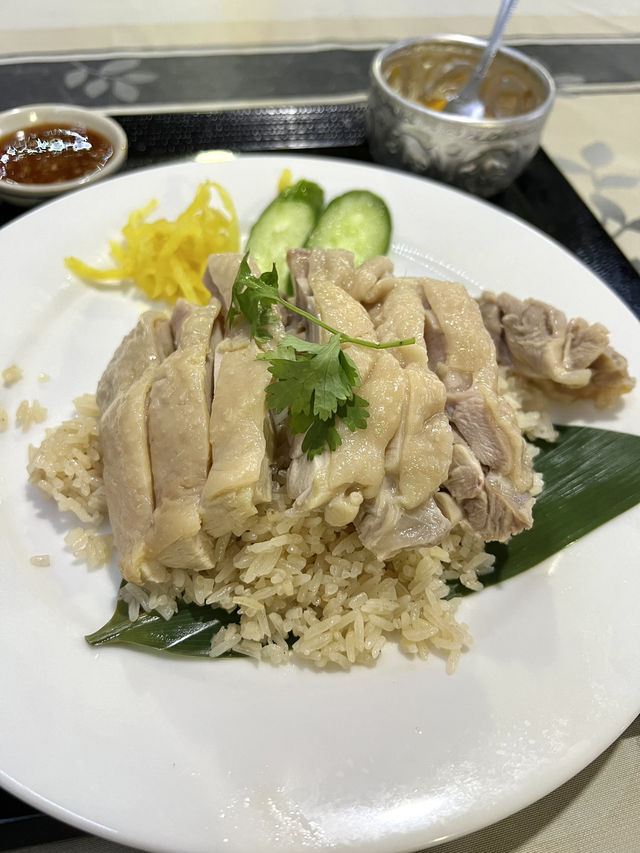 Authentic Thai Flavors at Keuy Chiang Mai🇹🇭