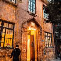 จุดถ่ายรูปสะพานพระจันทร์เสี้ยว YongQingFang