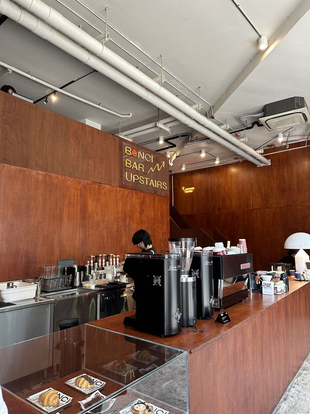 BONCI Coffee BTS สะพานควาย ☕️