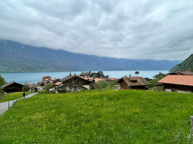 Lake Brienz: Swiss Serenity and Scenic Beauty