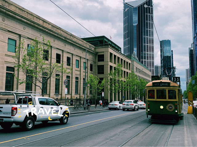 Strolling Through Carlton Gardens: A Blend of Culture and Charm