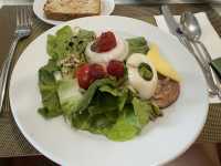 โรงแรมบางรัก  พักผ่อน Staycation  