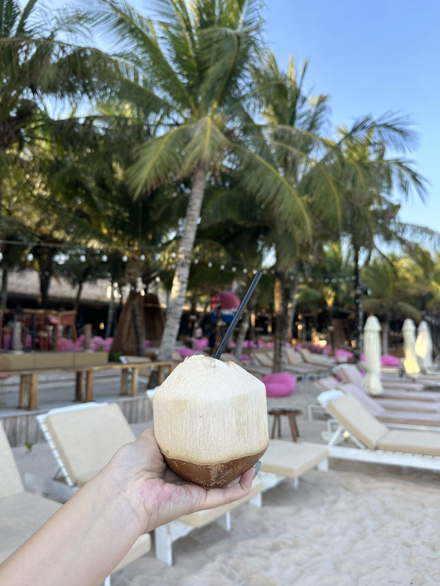 【フーコック島🇻🇳】水中ブランコもある！海遊びならケムビーチ⛱️