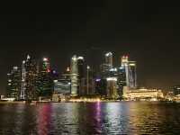 Singapore’s Iconic Nightscape: Marina Bay in Motion