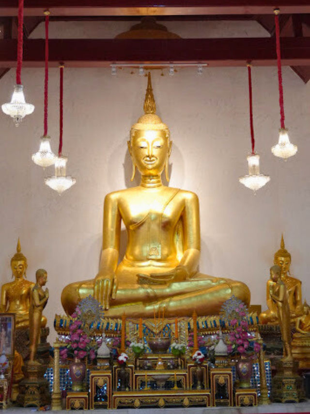 😊 วัดมหาธาตุวรวิหาร เพชรบุรี