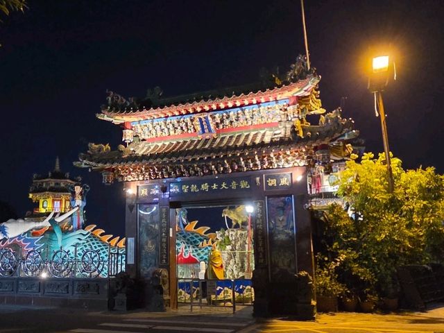 【高雄】夜の龍虎塔