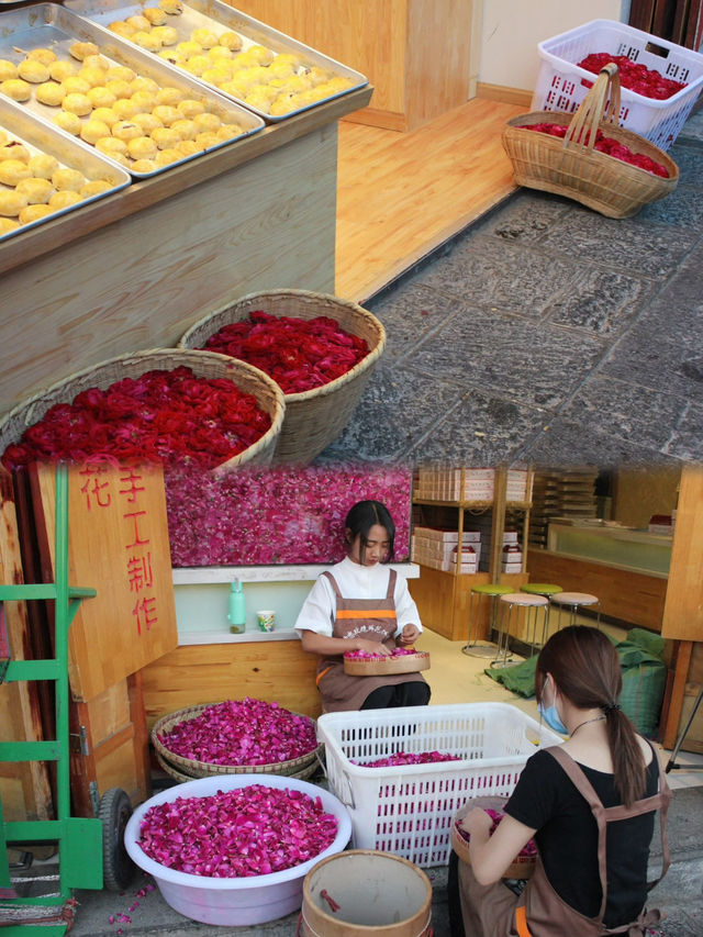 Pink Paradise in Dali Ancient Town