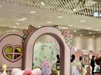 首爾｜這間快閃店連路人都瘋狂排隊  Hello Kitty × Key聯名快閃店粉紅控千萬別錯過的少女心天堂