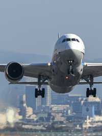 関空をかすめる！千里川土手で飛行機撮影