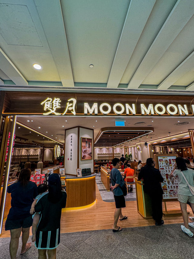 Moon Moon (双月) Opens at Jem: Michelin-Tier Taiwanese Comfort Food Lands in Singapore