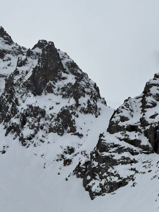 Ride three cable cars to reach an altitude of 3,200 meters.