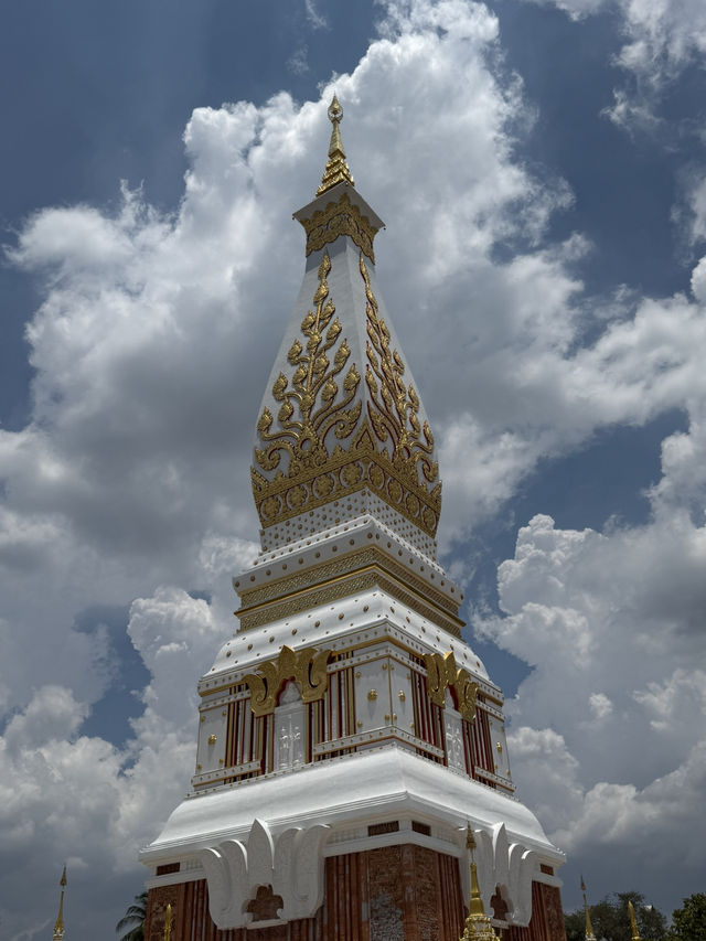 ⛩️ แดนอีสาน แหล่งศรัทธา พระธาตุพนมต้องมา!