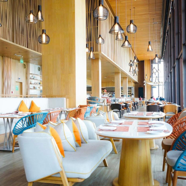 บุฟเฟ่ดี วิวก็โดน ที่โรงแรม Hilton พัทยา