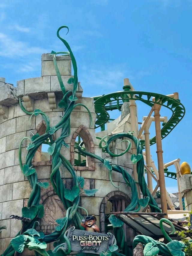 🎢 Adventure Awaits at Universal Studios Singapore! 🌟🎬