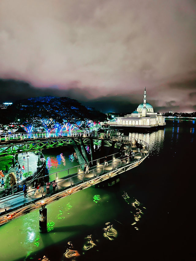 Darul Hana Bridge: The Shining Jewel of Kuching Waterfront