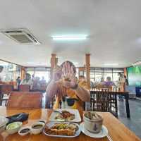 ทานหมูกรอบ เชียงใหม่ : ที่ร้าน หมูทองหาดใหญ่