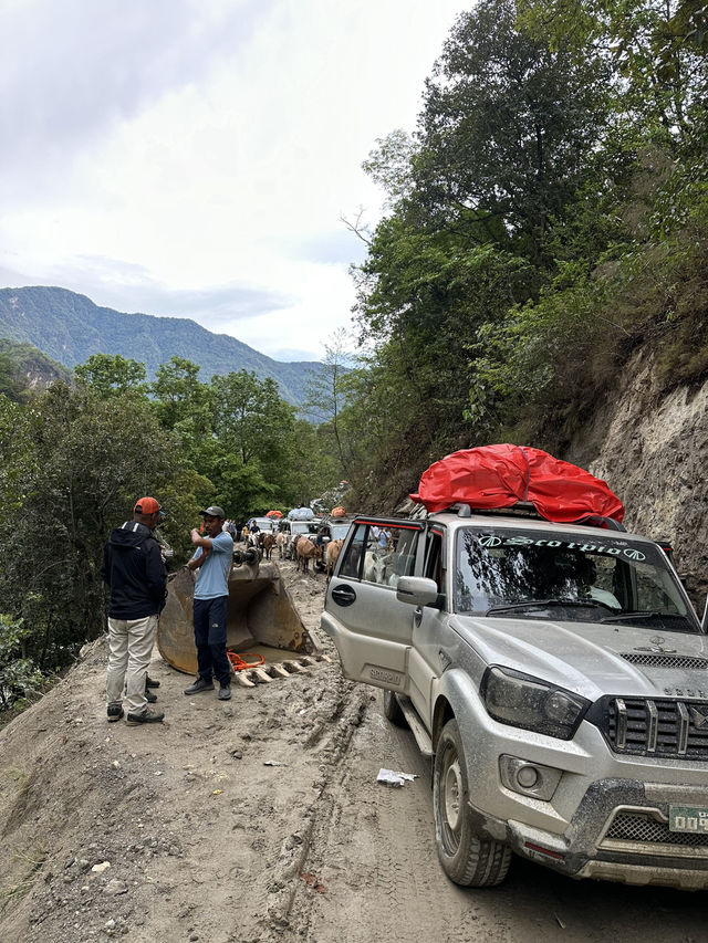Epic Road to Annapurna
